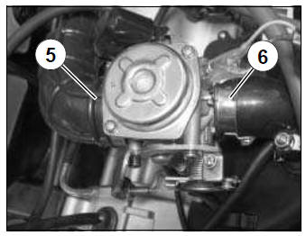 Removal of the carburettor