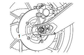 Adjusting the drive chain slack