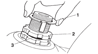 Checking and adjusting the steering head